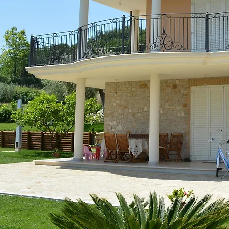 Elegante Monolocale Con Vista Mare E Giardino شقة *