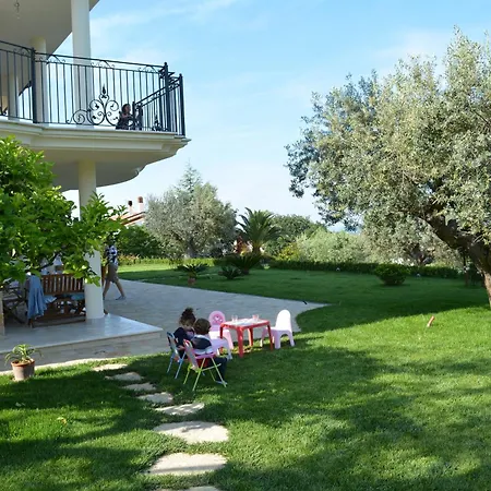 Elegante Monolocale Con Vista Mare E Giardino * Tortoreto