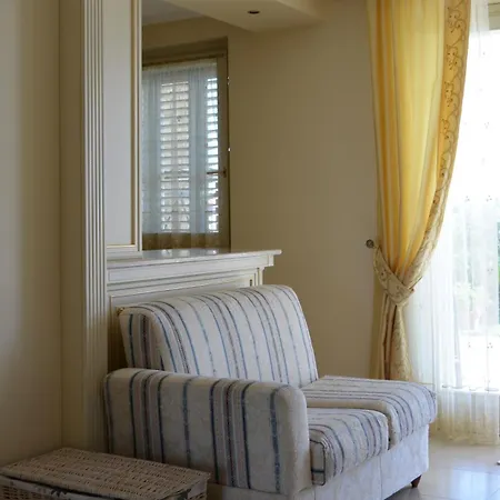 شقة Elegante Monolocale Con Vista Mare E Giardino *